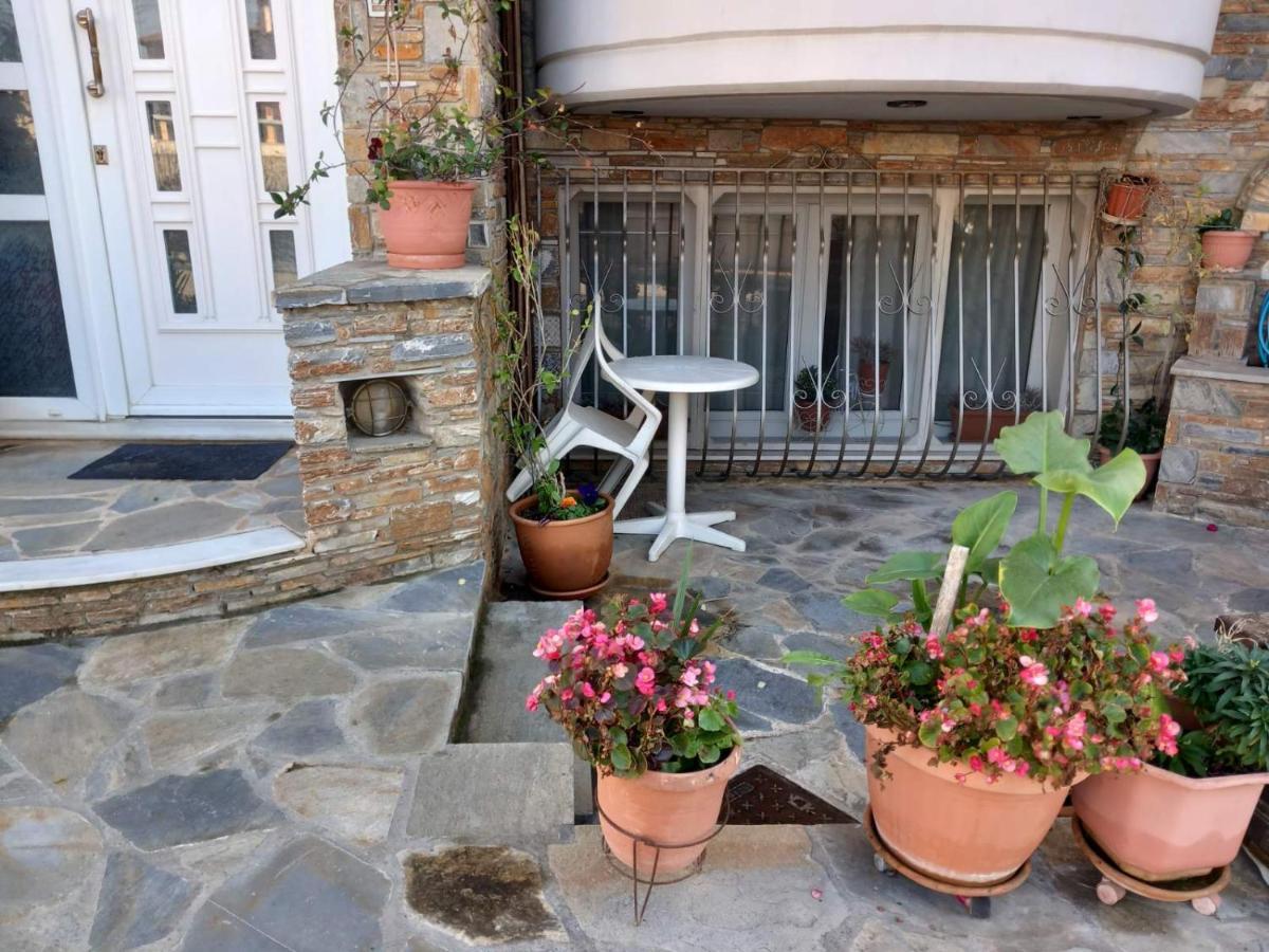 Poly'S Cozy Home Volos Eksteriør bilde